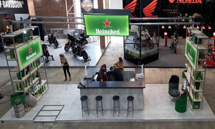 Montagem de quiosque para shopping em Curitiba